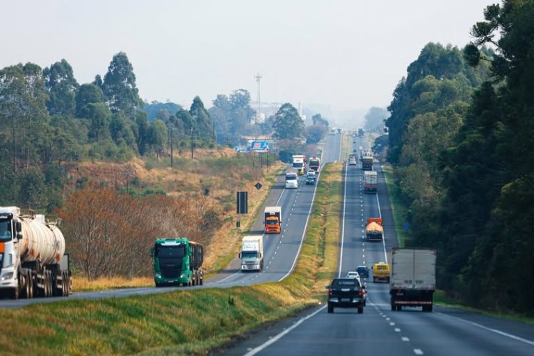 IPVA 2025: contribuintes já podem emitir as guias de pagamento no Paraná IPVA 2025: contribuintes já podem emitir as guias de pagamento no Paraná