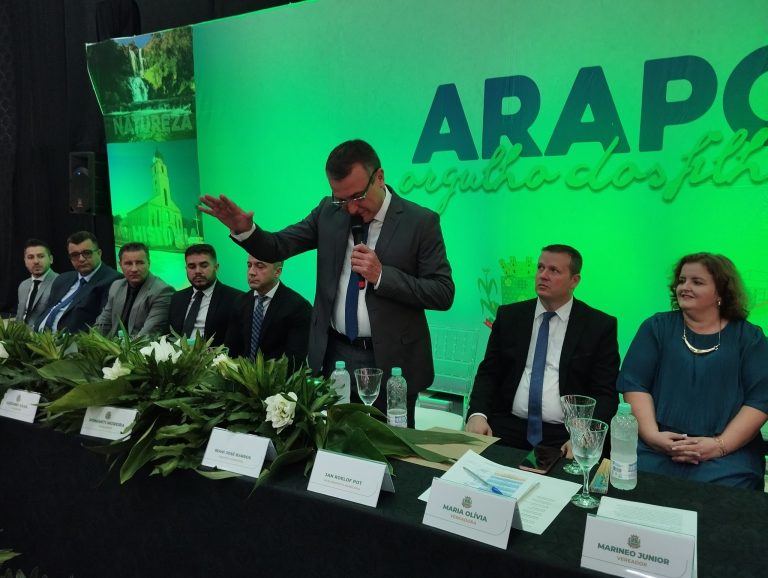 Posse dos eleitos marca o início dos mandatos 2025-2028 em Arapoti