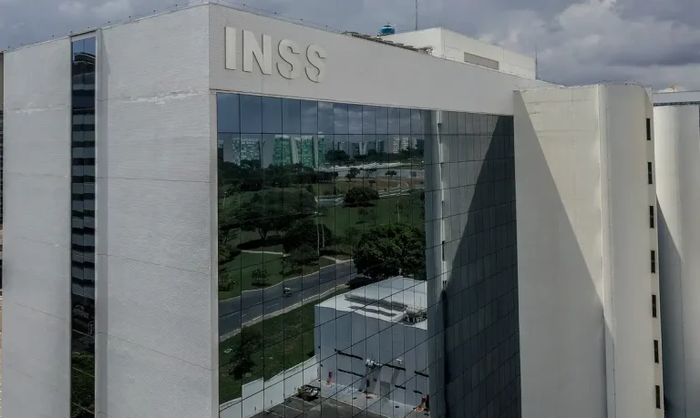Descontos indevidos do INSS serão ressarcidos até 31 de dezembro Descontos indevidos do INSS serão ressarcidos até 31 de dezembro