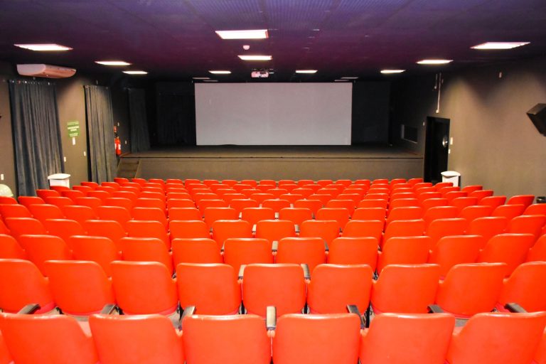 Cinema está de volta: Cine Teatro Valéria Luercy retoma sessões a partir de agosto em Jaguariaíva